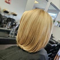 Lynne Barrie Hair Salon