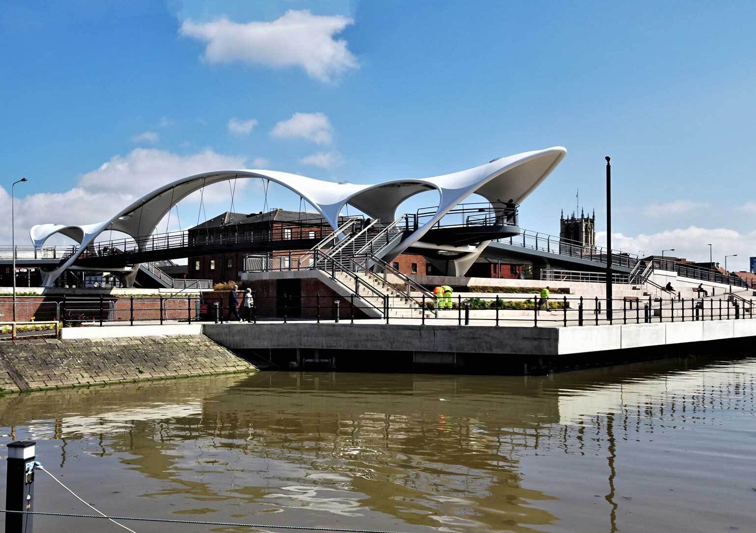 Murdoch’s Connection