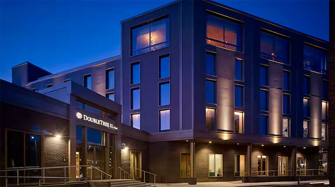 DoubleTree by Hilton Hull