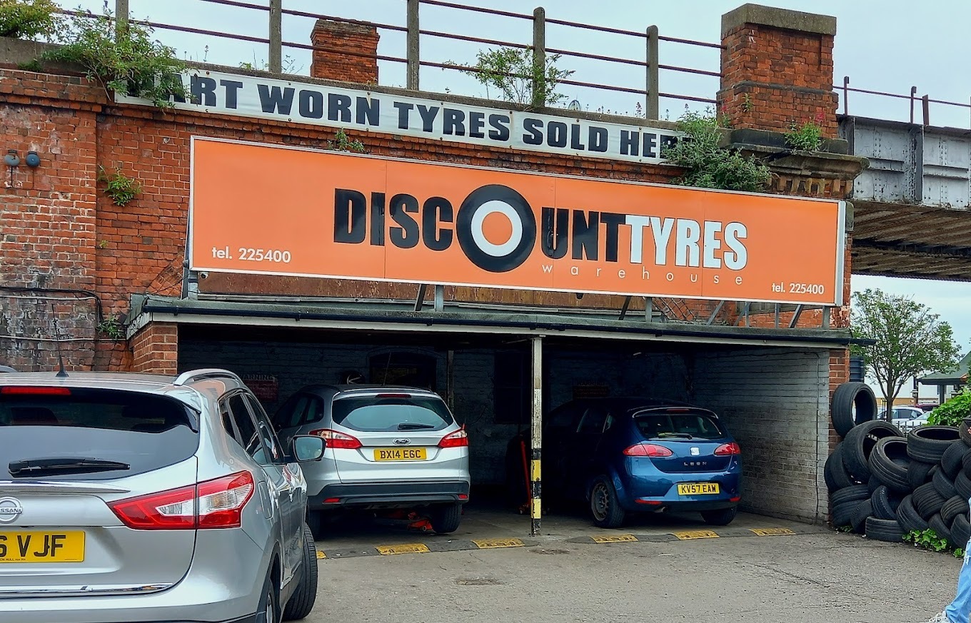 Discount Tyres Warehouse