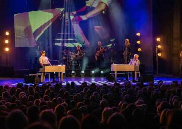 Two Pianos - The Rock 'n' Roll Experience