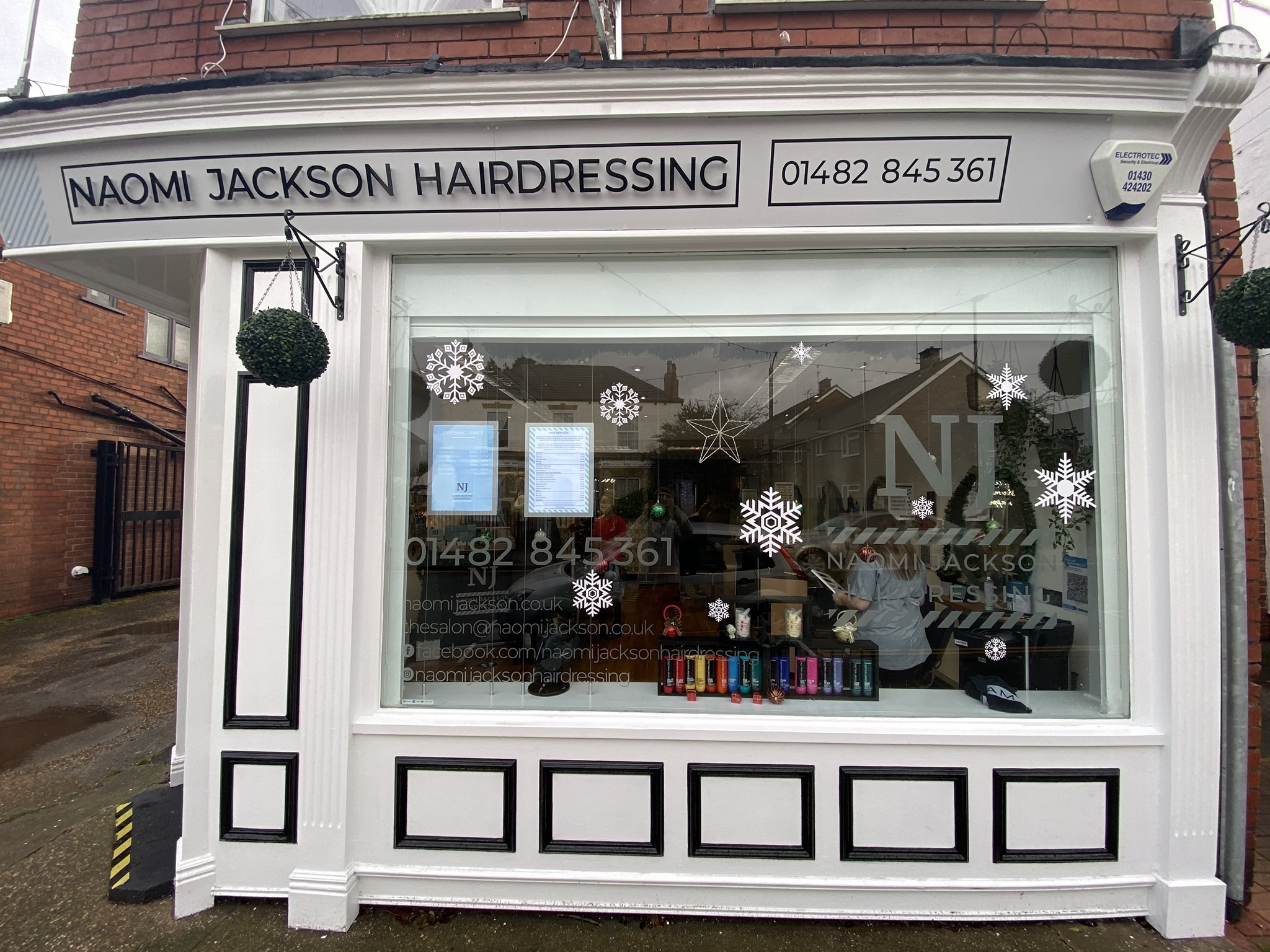 Naomi Jackson Hairdressers